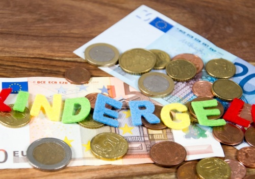Nawet 500 euro na dziecko. Kiedy i komu przysługuje Kindergeld?