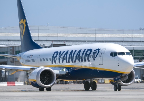 Ewakuacja samolotu Ryanair w Faro. Pasażer został ranny