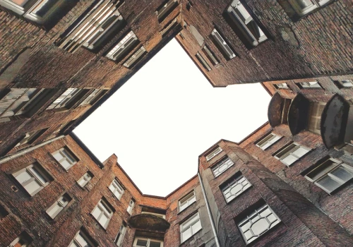 Najem mieszkań po nowemu? Duże miasta „za”, ale pojawiają się spore wątpliwości