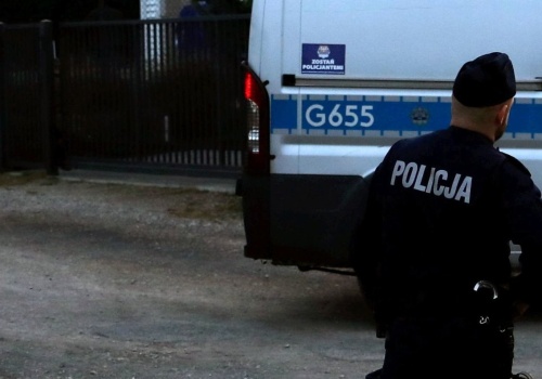 Zadzwonił na 112 i powiedział, że zabił. W domu znaleziono dwa ciała