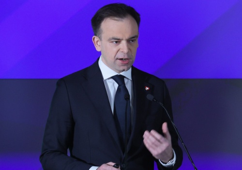 Minister finansów pobił rekord Polski w sprzedaży obligacji na czas