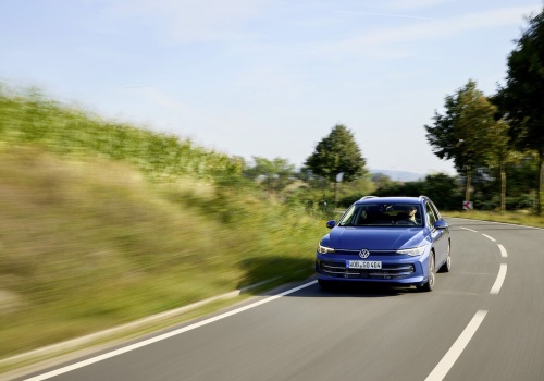 Volkswagen Golf Variant bije rekordy w polskich flotach. Do oferty dołącza nowa wersja Business