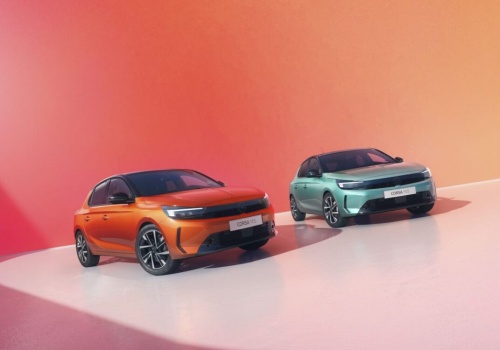 Opel Corsa YES: nowy lakier Koral Orange i więcej dodatków bez podwyżki ceny