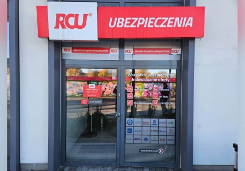 Estetyka, światło i przekaz: dlaczego oznakowanie zewnętrzne decyduje o wiarygodności firmy