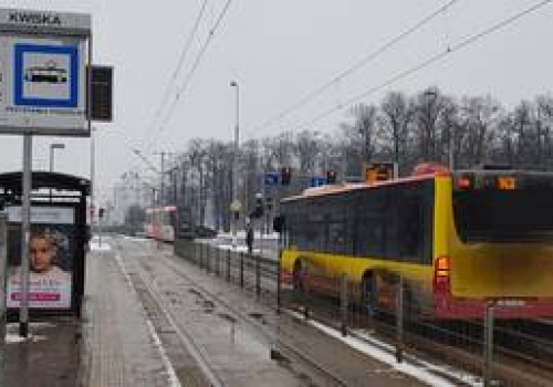 MPK jeździ wolno, ale często i mało się spóźnia. Jak Wrocław wypadł w badaniu jakdojade.pl?