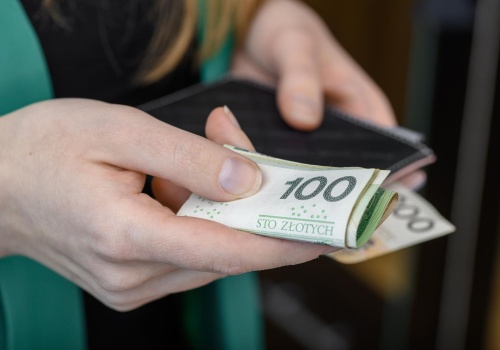 Pensje Polaków rosną coraz wolniej! Co się dzieje?