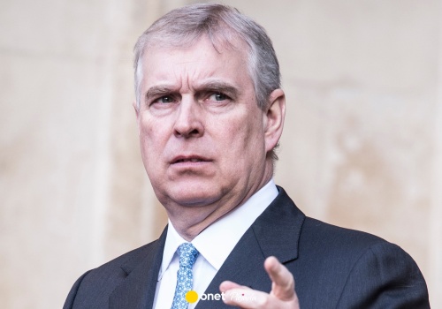 Były książę Andrzej zatrzymany przez brytyjską policję. Jest stanowisko premiera Wielkiej Brytanii