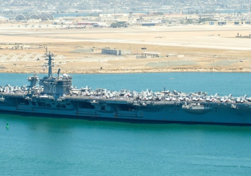 USA zaraz zaatakuje Iran? Premier Tusk wzywa Polaków do błyskawicznej ewakuacji