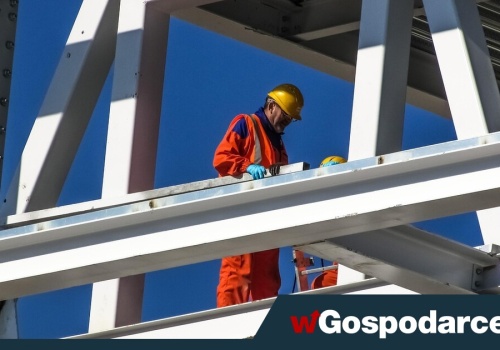 Budownictwo poległo w starciu z zimą