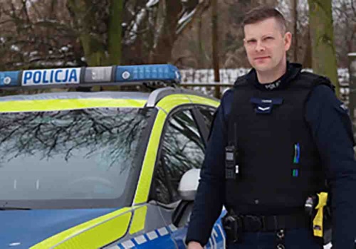 Środa Wlkp. Piękny gest policjanta, oddał cząstkę siebie ciężko chorej 10-latce