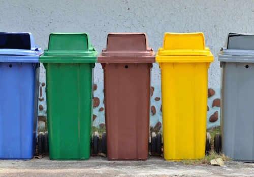 Polacy wpadają jeden po drugim. Za ten błąd przy śmieciach zapłacisz cztery raz więcej