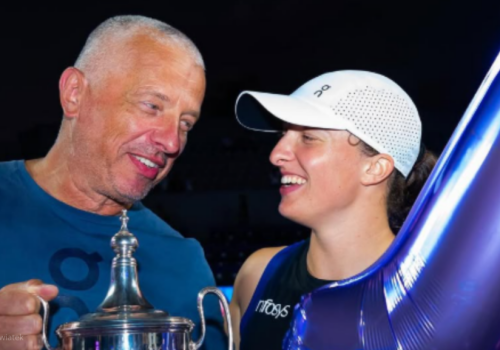 „G**** wiesz, jeden z drugim”: Ojciec Igi Świątek ostro na temat relacji jego córki z Darią Abramowicz