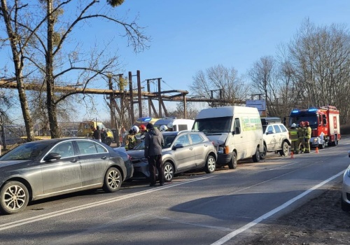 Uwaga kierowcy! Zderzenie pięciu pojazdów – Utrudnienia w ruchu