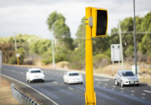 Nadchodzą „fotoradary od wszystkiego”. Sprawdzą, czy nie jedziesz za szybko… i pod wpływem
