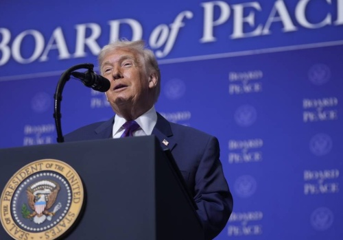 Pierwsze posiedzenie Rady Pokoju. 