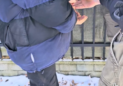 57-latek zatrzymany w Sieradzu. Miał nagabywać w internecie dwie 13-latki