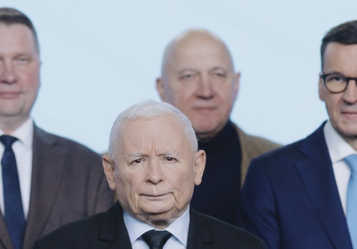 Wielka tajemnica prezesa. W PiS zachodzą w głowę o kogo chodzi