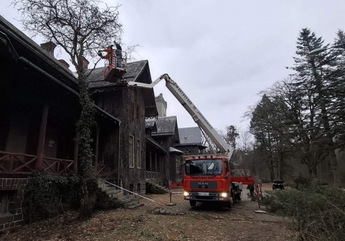 Prace przy Pałacu w Mojej Woli (ZDJĘCIA)