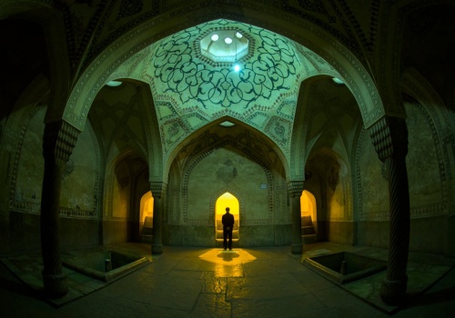 Benzyna po 8 zł, raty w górę, drożyzna w sklepach. Tyle może kosztować nas konflikt z Iranem