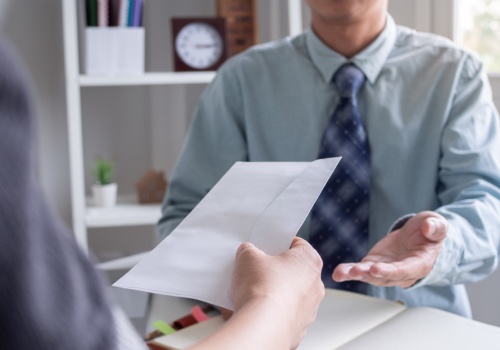 Czy można zwolnić pracownika, który nie pojawia się w pracy?