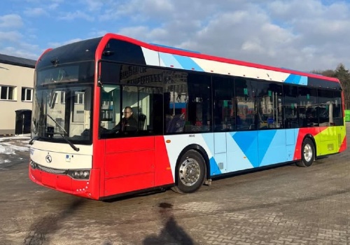 Pierwsze nowoczesne elektryczne autobusy dotarły do Puław. Kolejne dojadą w najbliższych dniach