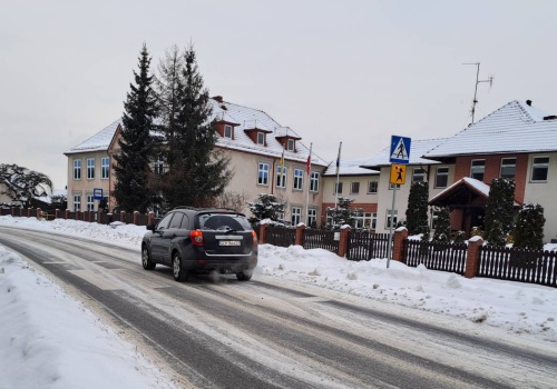 Bezpieczniej przy szkole w Swornegaciach. Mieszkańcy czekali na to od lat