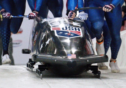 Pędzą 140 km/h na igrzyskach olimpijskich. Wcześniej ćwiczyli z Hondą