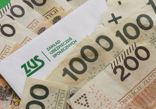 „Podwójny wzrost” emerytur w 2026. Ta grupa dostanie więcej niż inni – sprawdź, czy się załapiesz