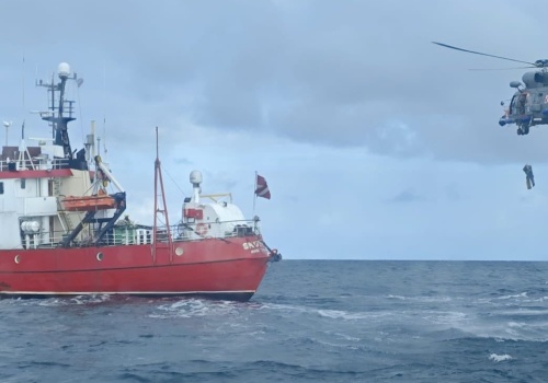 Akcja ratunkowa na Bałtyku. Mężczyzna potrzebował pilnej pomocy medycznej