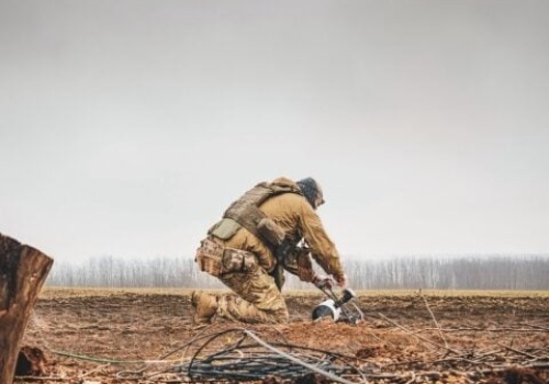 Tną jak leci. Jak ukraińscy żołnierze zwalczają drony światłowodowe?