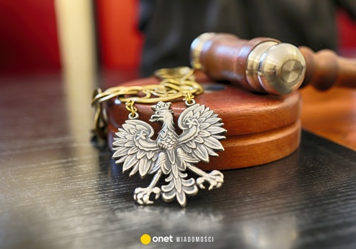 Polacy przeciwni karze więzienia za obrazę uczuć religijnych. Mamy sondaż