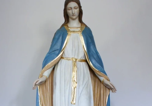 „Żadne buty nie zostały dorobione”. Sanktuarium Matki Bożej Gietrzwałdzkiej w ostrej odpowiedzi