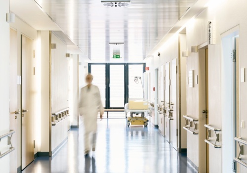 Na ocenę jakości opieki onkologicznej warto patrzeć szerzej. 