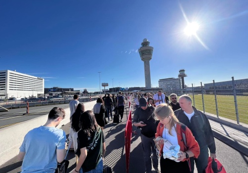 Żelazna kurtyna zawisła nad Europą. Odstrasza turystów