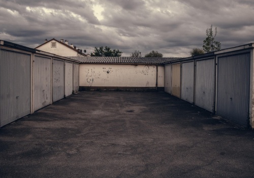 Masz garaż na wynajem? Fiskus: to parking, kup kasę fiskalną