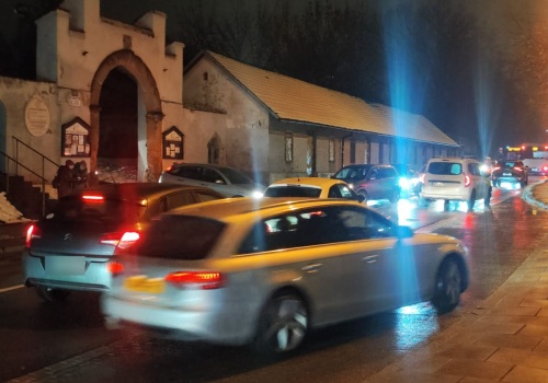 Kończy się nabożeństwo – zaczyna koszmar kierowców