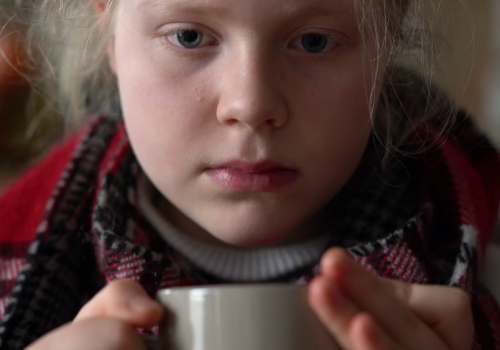 Ile u dziecka może trwać kaszel poinfekcyjny? Niestety, dłużej niż myślisz