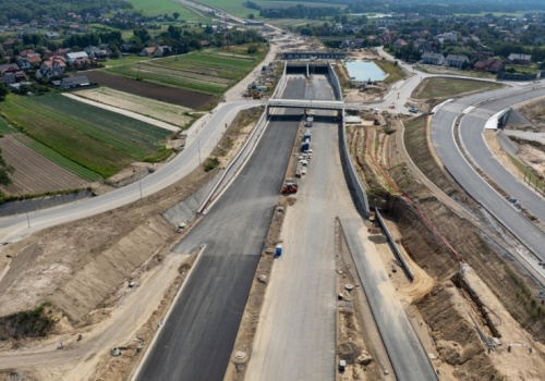 Opóźnienie na kluczowym odcinku S7. Inwestycja utknęła w martwym punkcie