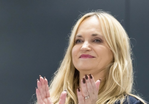 Protesty ws. zakazu w szkołach. Resort nie odpuszcza, będzie kolejna próba