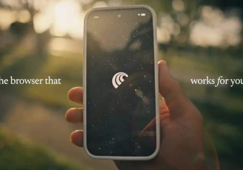 Masz iPhone’a? Możesz odstawić Chrome na bok – nadciąga Comet