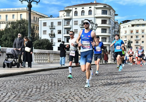 Żużel. Krakowiak ma nową pasję i jest w niej kozakiem! Szykuje się na maraton! (WYWIAD)