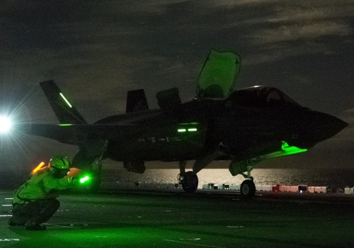 „Ewakuacja amerykańskich baz w Zatoce”. Sprzeczne doniesienia pośród nasilenia militarnych ruchów, uderzenia już w ten weekend?