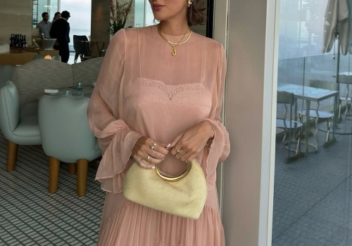 Zapomnij o sukienkach w kwiaty. Te modele z Zary i Reserved podbiją ulice tej wiosny