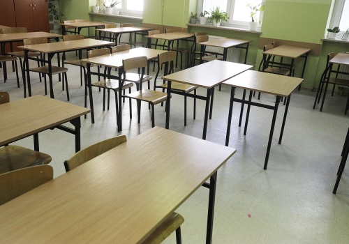 Czarne chmury nad trzema szkołami na Ponidziu