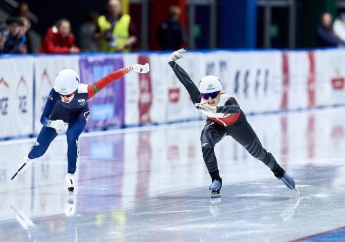 Inzell. Pucharowe przetarcie przed MŚ. Polscy panczeniści powalczą o medale