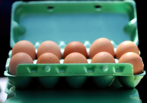 Ostrzeżenie GIS. W partii jajek wykryto salmonellę. 