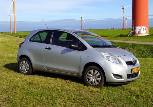 Nowe technologie w starym aucie. Ulepsz swój samochód niewielkim kosztem