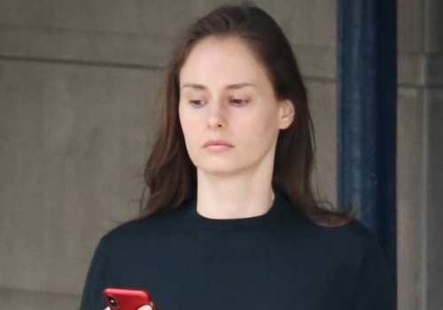 Przelał jej miliony dolarów, chciał się z nią ożenić. Oto ostatnia partnerka Jeffreya Epsteina