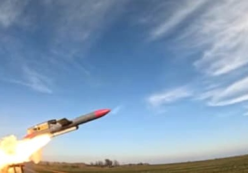 Kyiv Independent: Ukraina uderzyła w rosyjską fabrykę uzbrojenia 1300 km od granicy