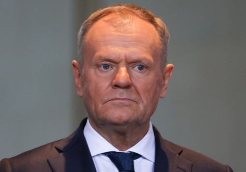 W sondażu Polacy ocenili, jak żyje im się za Tuska. Jedna grupa daje do myślenia